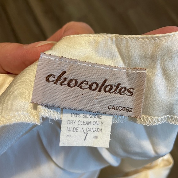#210-CHOCOLATE- vintage ivory silk camisole in a size medium - Picture 5 of 5